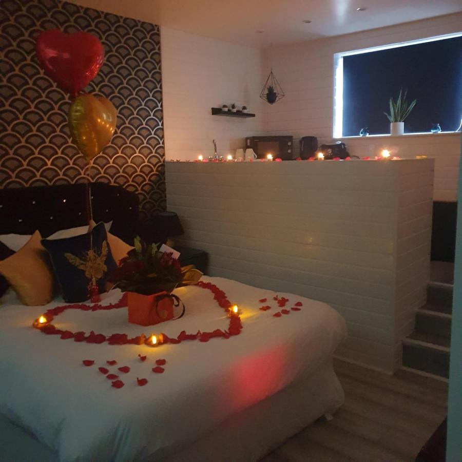 One-Bedroom Cottage,1147084657:JPEG